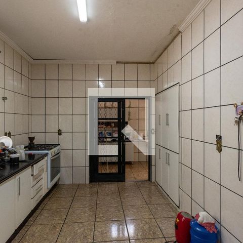 Casa à venda com 250m², 3 quartos e 3 vagas Casa à venda com 250m², 3 quartos e 3 vagasCozinha