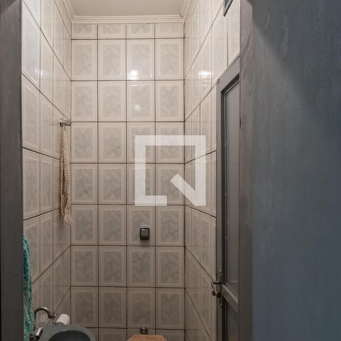 Casa à venda com 250m², 3 quartos e 3 vagas Casa à venda com 250m², 3 quartos e 3 vagasBanheiro