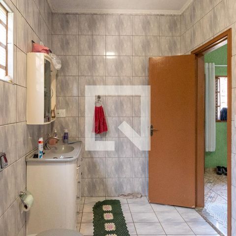 Casa à venda com 250m², 3 quartos e 3 vagas Casa à venda com 250m², 3 quartos e 3 vagasBanheiro da Suíte