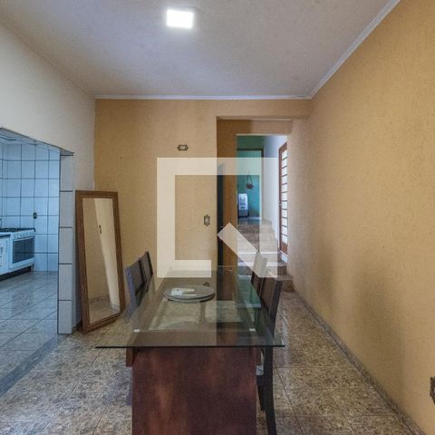 Casa à venda com 250m², 3 quartos e 3 vagas Casa à venda com 250m², 3 quartos e 3 vagasSala de Jantar