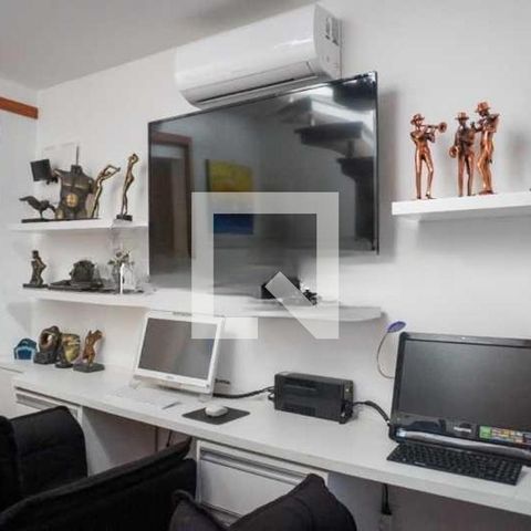 Casa de condomínio à venda com 220m², 4 quartos e 2 vagas