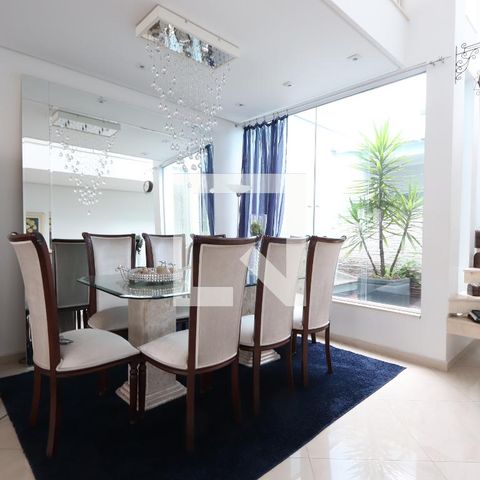 Casa para alugar com 260m², 3 quartos e 6 vagasSala de Jantar
