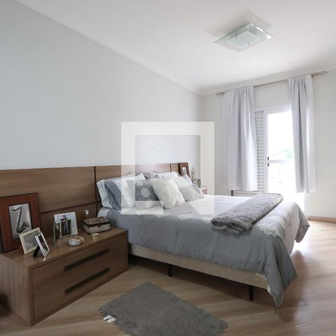 Casa para alugar com 260m², 3 quartos e 6 vagasSuíte Master