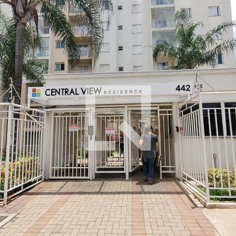 Casa à venda com 52m², 2 quartos e 1 vaga Casa à venda com 52m², 2 quartos e 1 vagaFachada