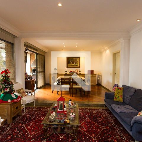Apartamento à venda com 246m², 3 quartos e 4 vagas Apartamento à venda com 246m², 3 quartos e 4 vagasSala