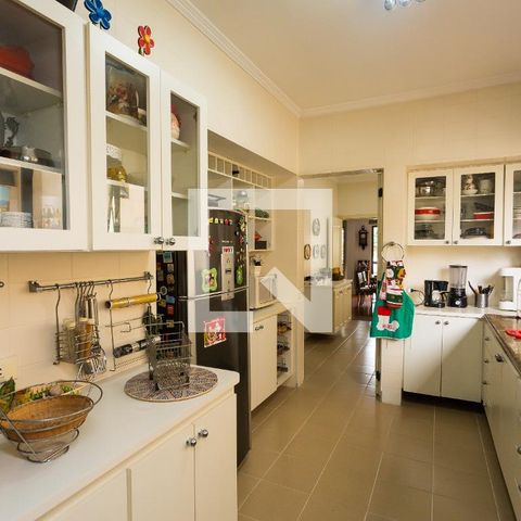 Apartamento à venda com 246m², 3 quartos e 4 vagas Apartamento à venda com 246m², 3 quartos e 4 vagasCozinha
