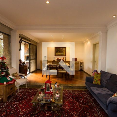 Apartamento à venda com 246m², 3 quartos e 4 vagas Apartamento à venda com 246m², 3 quartos e 4 vagasSala