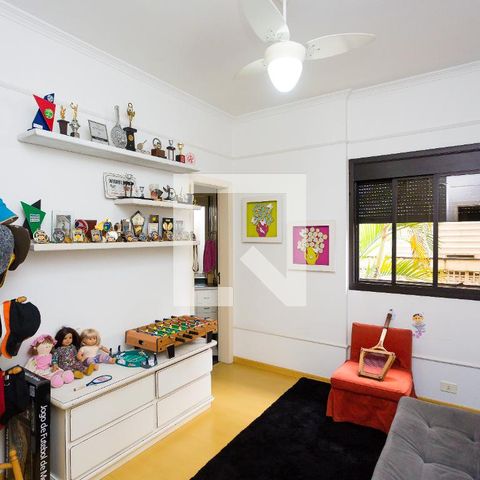 Apartamento à venda com 246m², 3 quartos e 4 vagas Apartamento à venda com 246m², 3 quartos e 4 vagassuíte 2