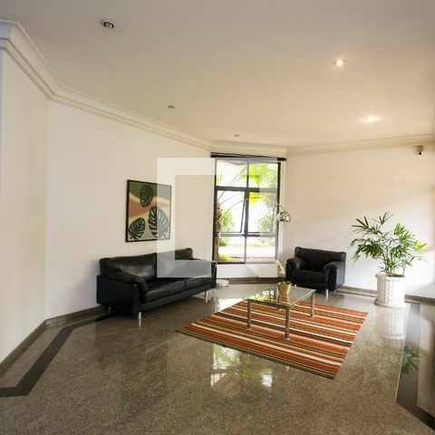 Apartamento à venda com 246m², 3 quartos e 4 vagas Apartamento à venda com 246m², 3 quartos e 4 vagasHall social