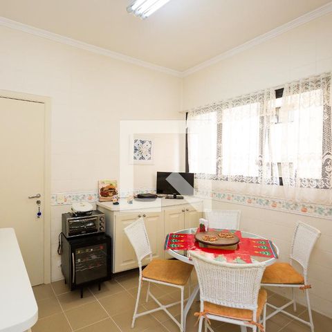 Apartamento à venda com 246m², 3 quartos e 4 vagas Apartamento à venda com 246m², 3 quartos e 4 vagasCopa