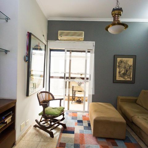 Apartamento à venda com 246m², 3 quartos e 4 vagas Apartamento à venda com 246m², 3 quartos e 4 vagasSala de TV