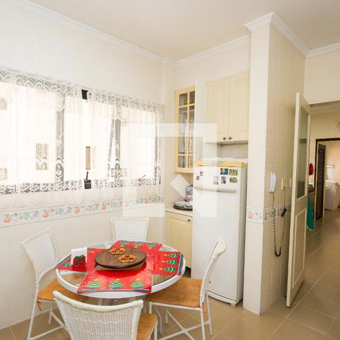 Apartamento à venda com 246m², 3 quartos e 4 vagas Apartamento à venda com 246m², 3 quartos e 4 vagasCopa