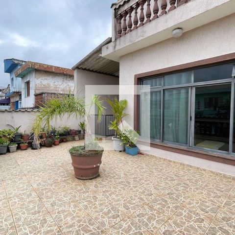 Casa à venda com 247m², 3 quartos e 4 vagasSacada 