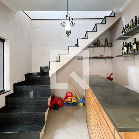 Casa à venda com 247m², 3 quartos e 4 vagasSala - Bar 