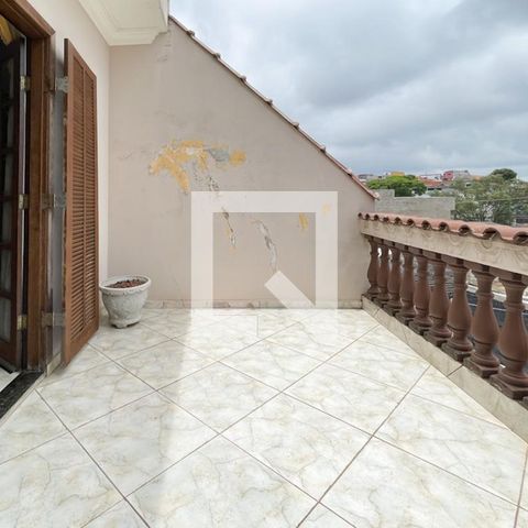 Casa à venda com 247m², 3 quartos e 4 vagasSacada - Quarto 3