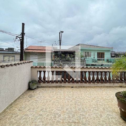 Casa à venda com 247m², 3 quartos e 4 vagasVista - Sala 
