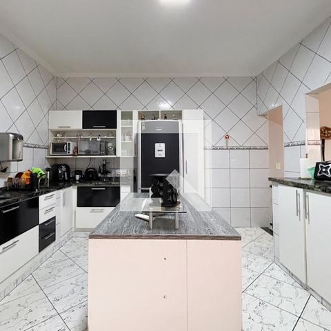 Casa à venda com 247m², 3 quartos e 4 vagasCozinha