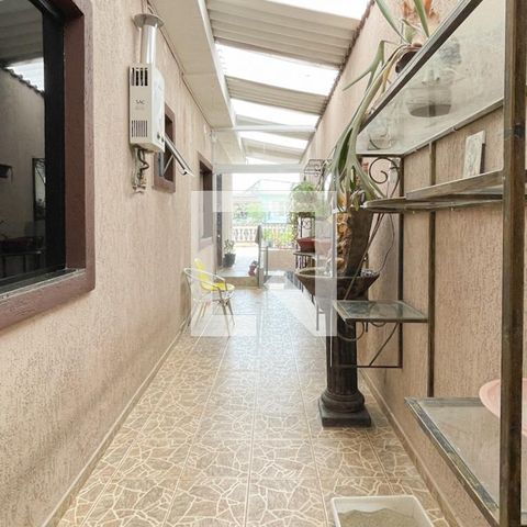 Casa à venda com 247m², 3 quartos e 4 vagasQuintal