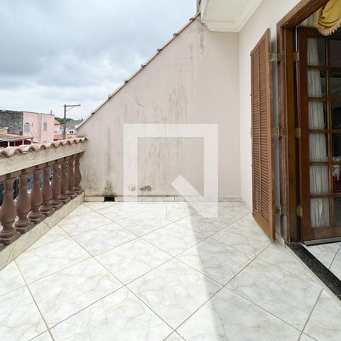 Casa à venda com 247m², 3 quartos e 4 vagasSacada - Quarto 3