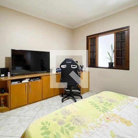 Casa à venda com 247m², 3 quartos e 4 vagasQuarto 1