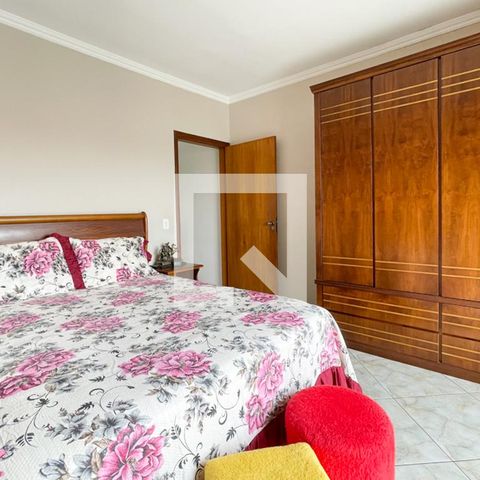 Casa à venda com 247m², 3 quartos e 4 vagasQuarto 3