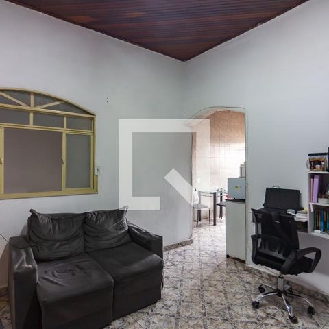 Casa à venda com 250m², 4 quartos e 2 vagas Casa à venda com 250m², 4 quartos e 2 vagasSala 2