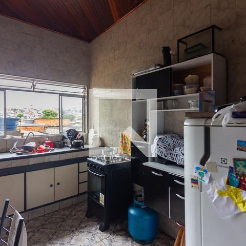 Casa à venda com 250m², 4 quartos e 2 vagas Casa à venda com 250m², 4 quartos e 2 vagasCozinha 1