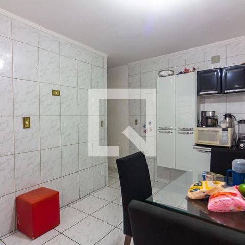Casa à venda com 250m², 4 quartos e 2 vagas Casa à venda com 250m², 4 quartos e 2 vagasCozinha 2