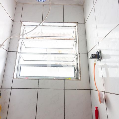 Casa à venda com 250m², 4 quartos e 2 vagas Casa à venda com 250m², 4 quartos e 2 vagasBanheiro 3