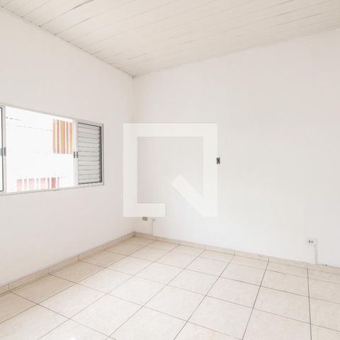 Casa à venda com 80m², 2 quartos e sem vaga Casa à venda com 80m², 2 quartos e sem vagaQuarto 1