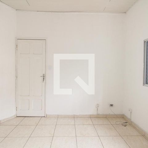 Casa à venda com 80m², 2 quartos e sem vaga Casa à venda com 80m², 2 quartos e sem vagaQuarto 1