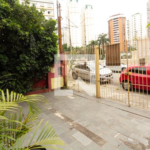 Casa para alugar com 300m², 3 quartos e 2 vagas Casa para alugar com 300m², 3 quartos e 2 vagasGaragem