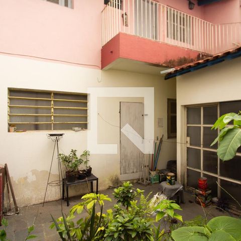 Casa para alugar com 300m², 3 quartos e 2 vagas Casa para alugar com 300m², 3 quartos e 2 vagasQuintal