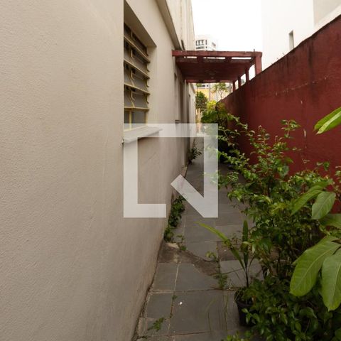 Casa para alugar com 300m², 3 quartos e 2 vagas Casa para alugar com 300m², 3 quartos e 2 vagasQuintal