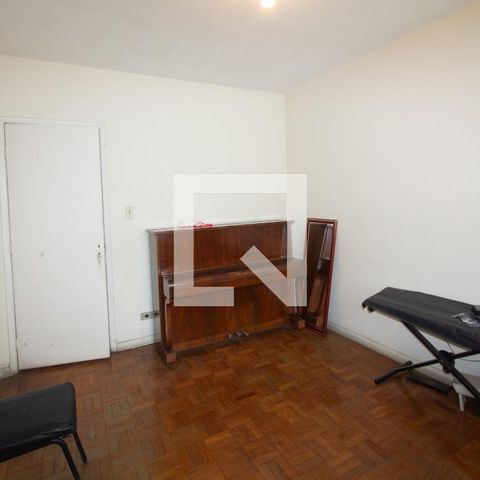 Casa para alugar com 300m², 3 quartos e 2 vagas Casa para alugar com 300m², 3 quartos e 2 vagasQuarto 2