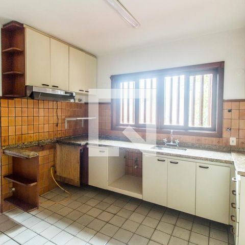 Casa de condomínio à venda com 445m², 3 quartos e 4 vagasCozinha
