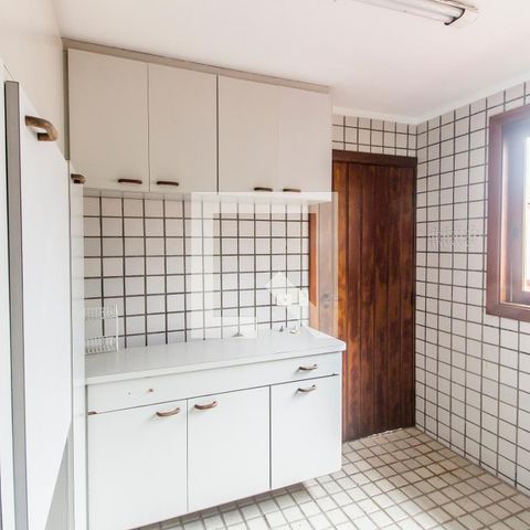 Casa de condomínio à venda com 445m², 3 quartos e 4 vagasÁrea de Serviço