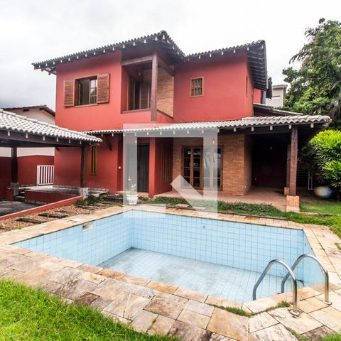 Casa de condomínio à venda com 445m², 3 quartos e 4 vagasPiscina