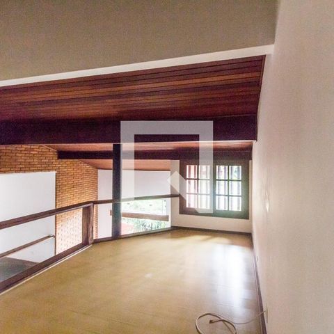 Casa de condomínio à venda com 445m², 3 quartos e 4 vagasSala de TV