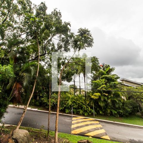 Casa de condomínio à venda com 445m², 3 quartos e 4 vagasVista do Quarto 2