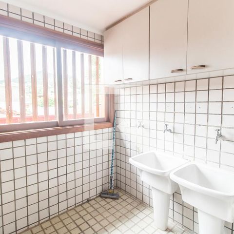 Casa de condomínio à venda com 445m², 3 quartos e 4 vagasÁrea de Serviço