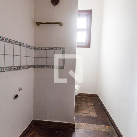 Casa de condomínio à venda com 445m², 3 quartos e 4 vagasLavabo