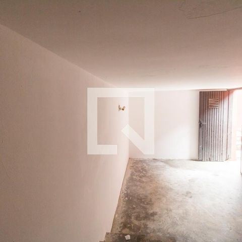 Casa de condomínio à venda com 445m², 3 quartos e 4 vagasQuarto de Serviço