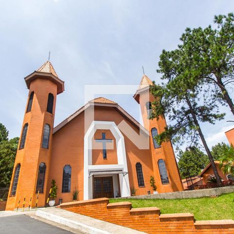 Casa de condomínio à venda com 445m², 3 quartos e 4 vagasVista da Rua