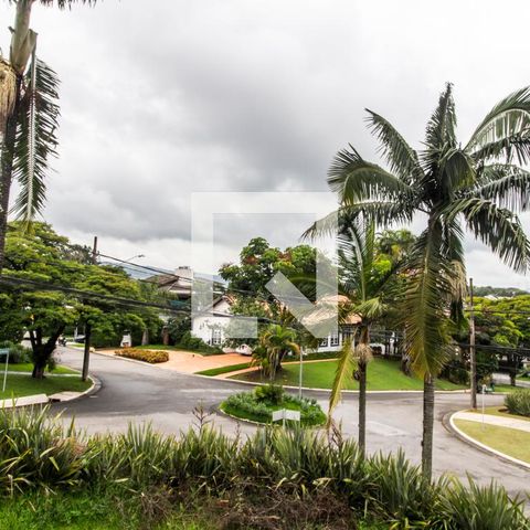 Casa de condomínio à venda com 445m², 3 quartos e 4 vagasVista da Suíte