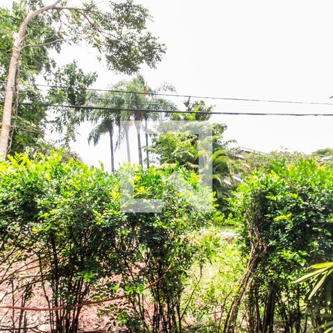 Casa de condomínio à venda com 445m², 3 quartos e 4 vagasVista