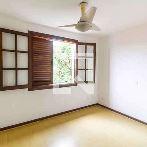 Casa de condomínio à venda com 445m², 3 quartos e 4 vagasQuarto 3