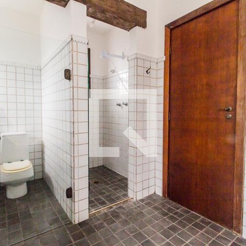 Casa de condomínio à venda com 445m², 3 quartos e 4 vagasBanheiro da Suíte