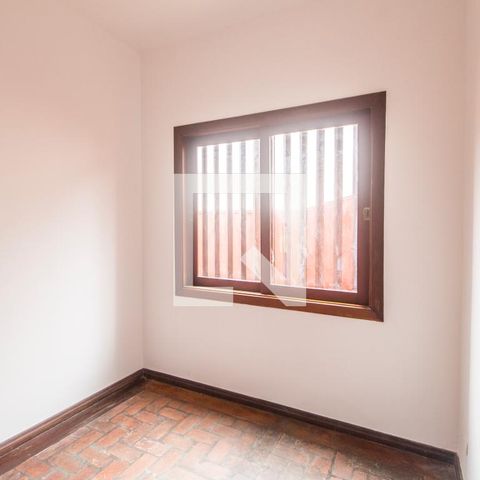 Casa de condomínio à venda com 445m², 3 quartos e 4 vagasEscritório