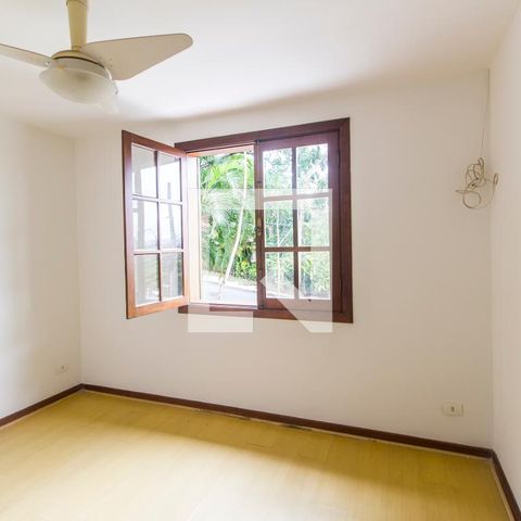 Casa de condomínio à venda com 445m², 3 quartos e 4 vagasQuarto 2